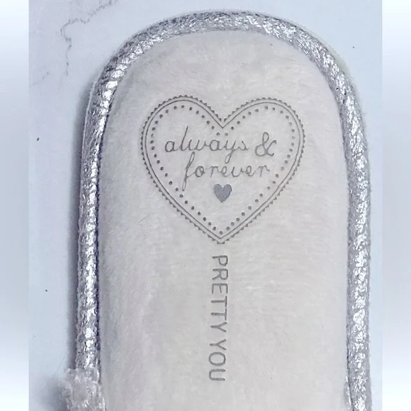 Pretty You Luxury Floral Bling Comfy Slippers!! - Picture 6 of 8